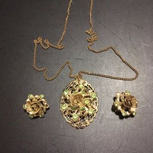 Vintage Goldtone Necklace and Earrings